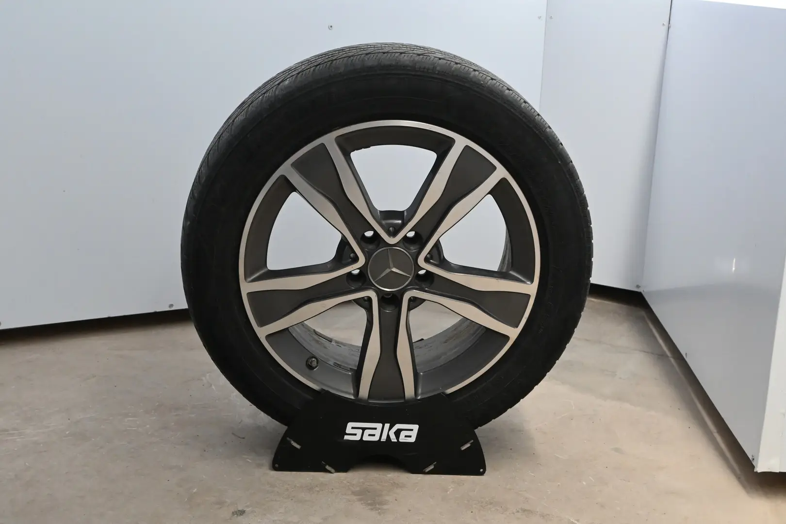 Car Image - 4IMvzRar0qPyUpGA6Ip293