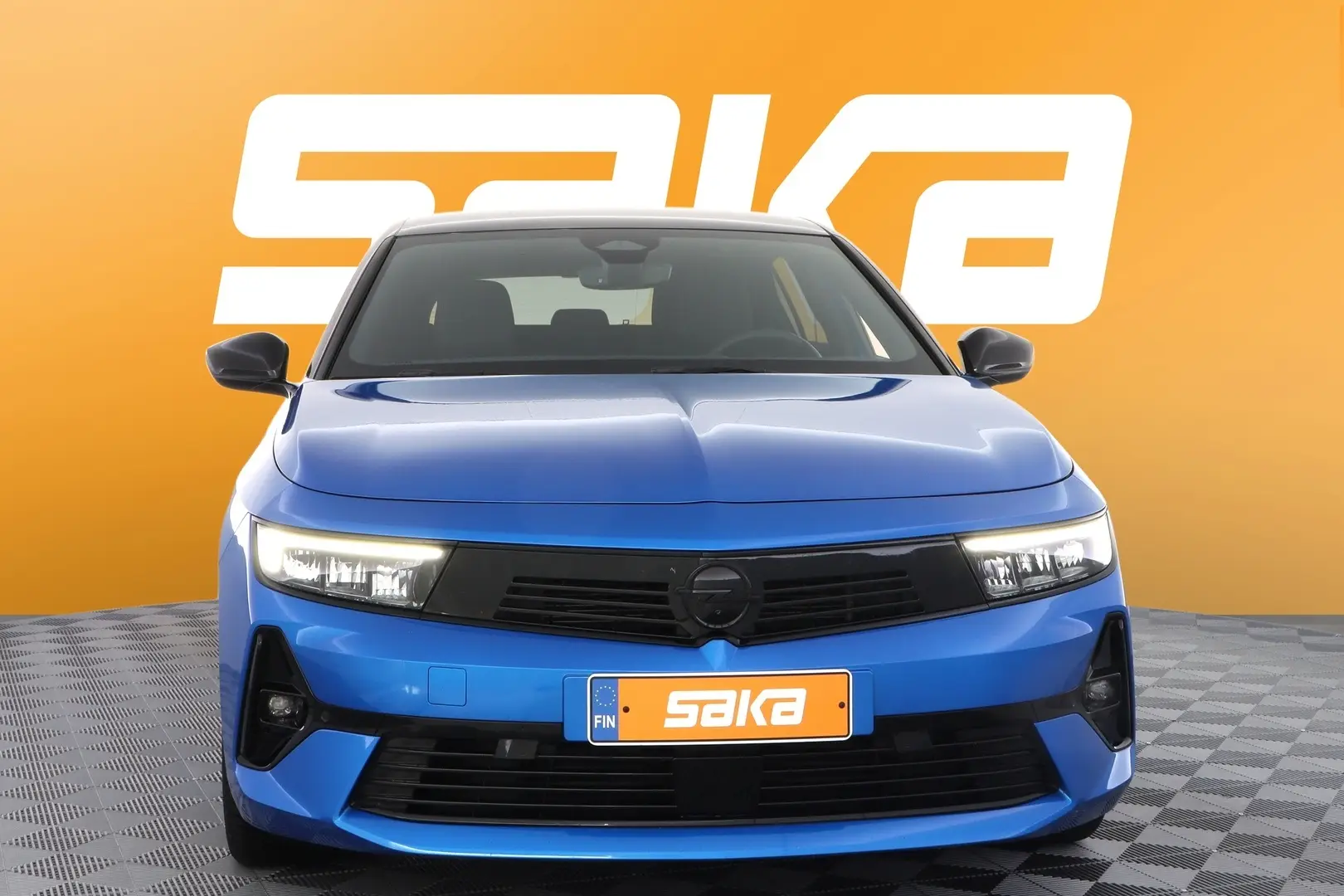 Car Image - oAJ9qpySy96LXucEzympd