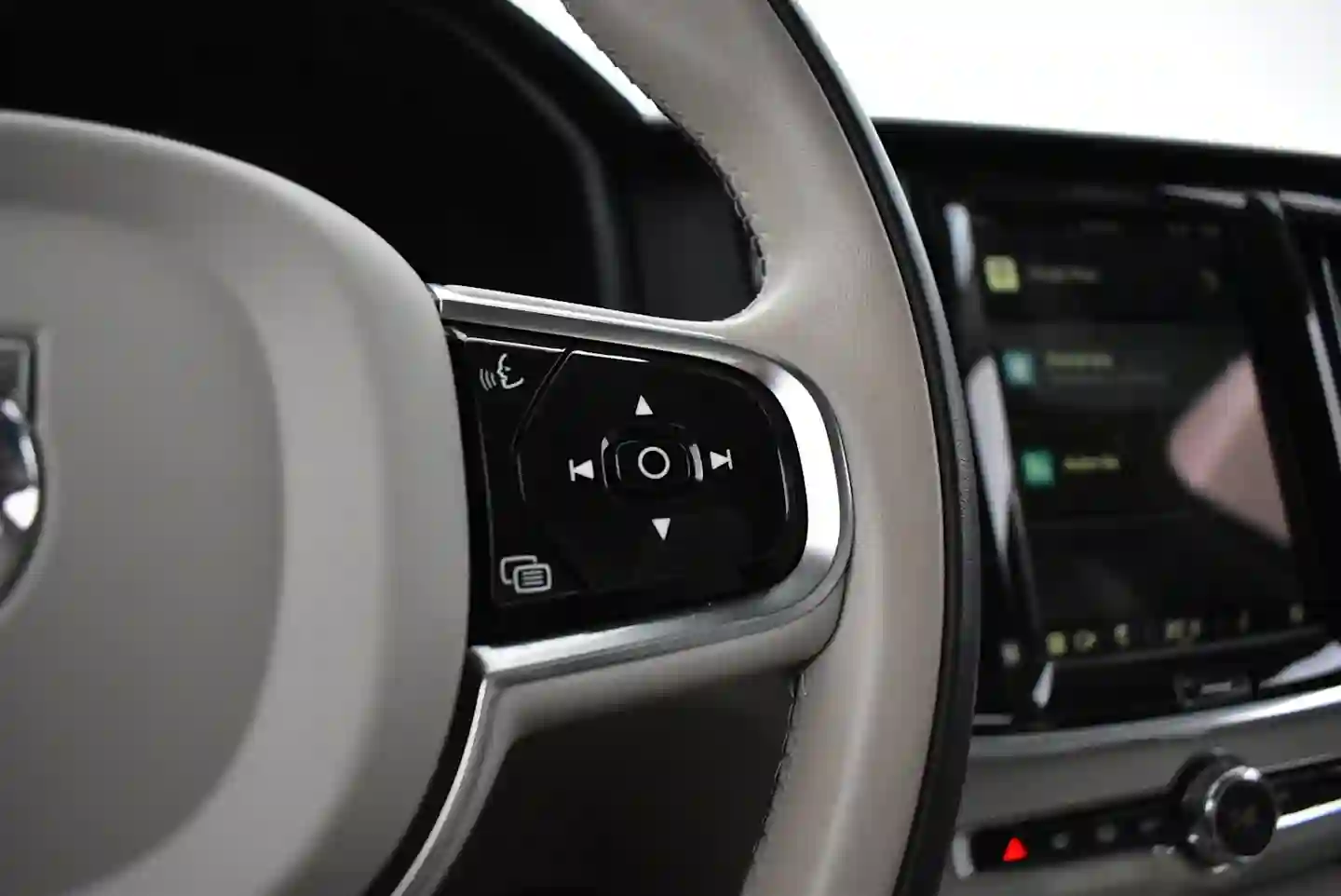 Car Image - 1xKQwIVk54zlvsoHlETM36