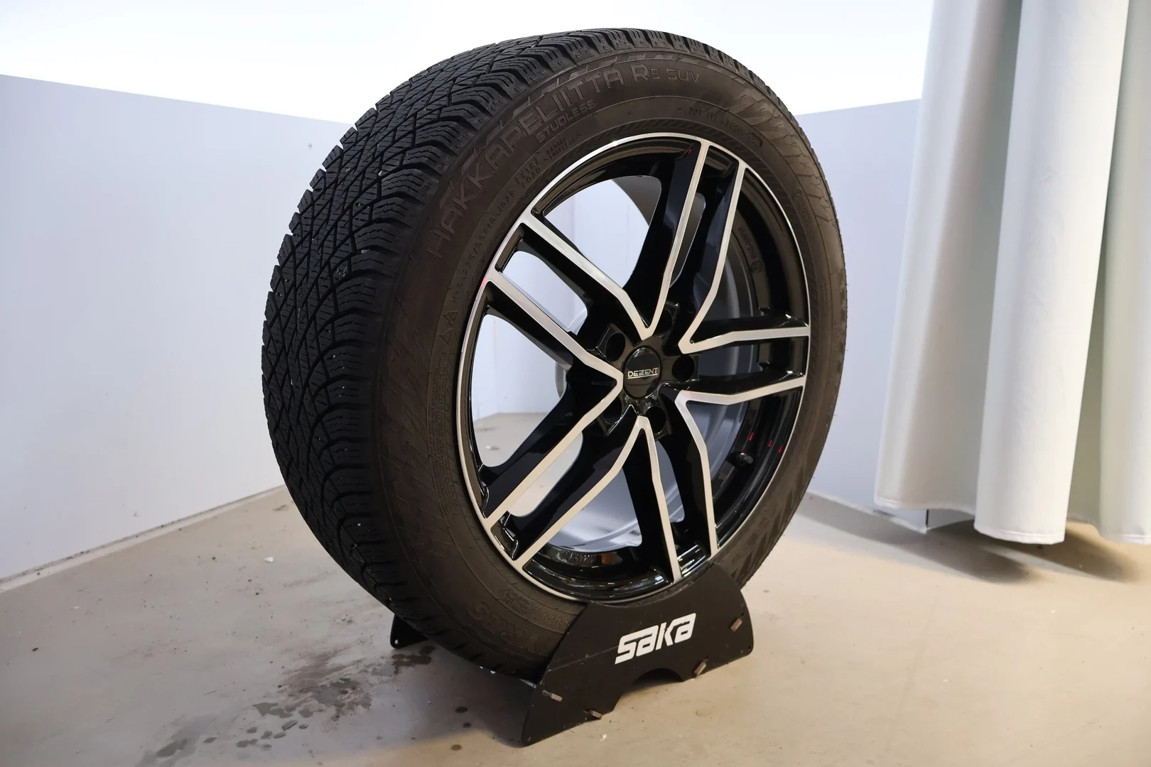 Car Image - 2hoROmFis2c0YYWn1I7S5U