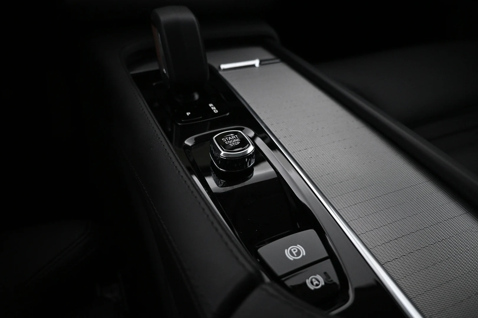 Car Image - 5LqwdIcnE2ESi2p8T2kZKU