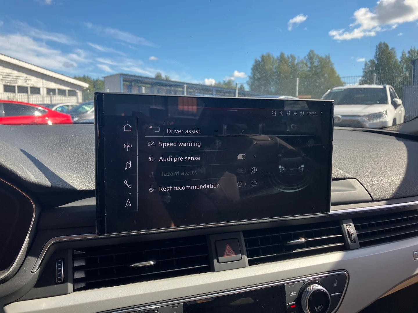 Car Image - 1Mpar57Bm4EUOhXoRNGDjL