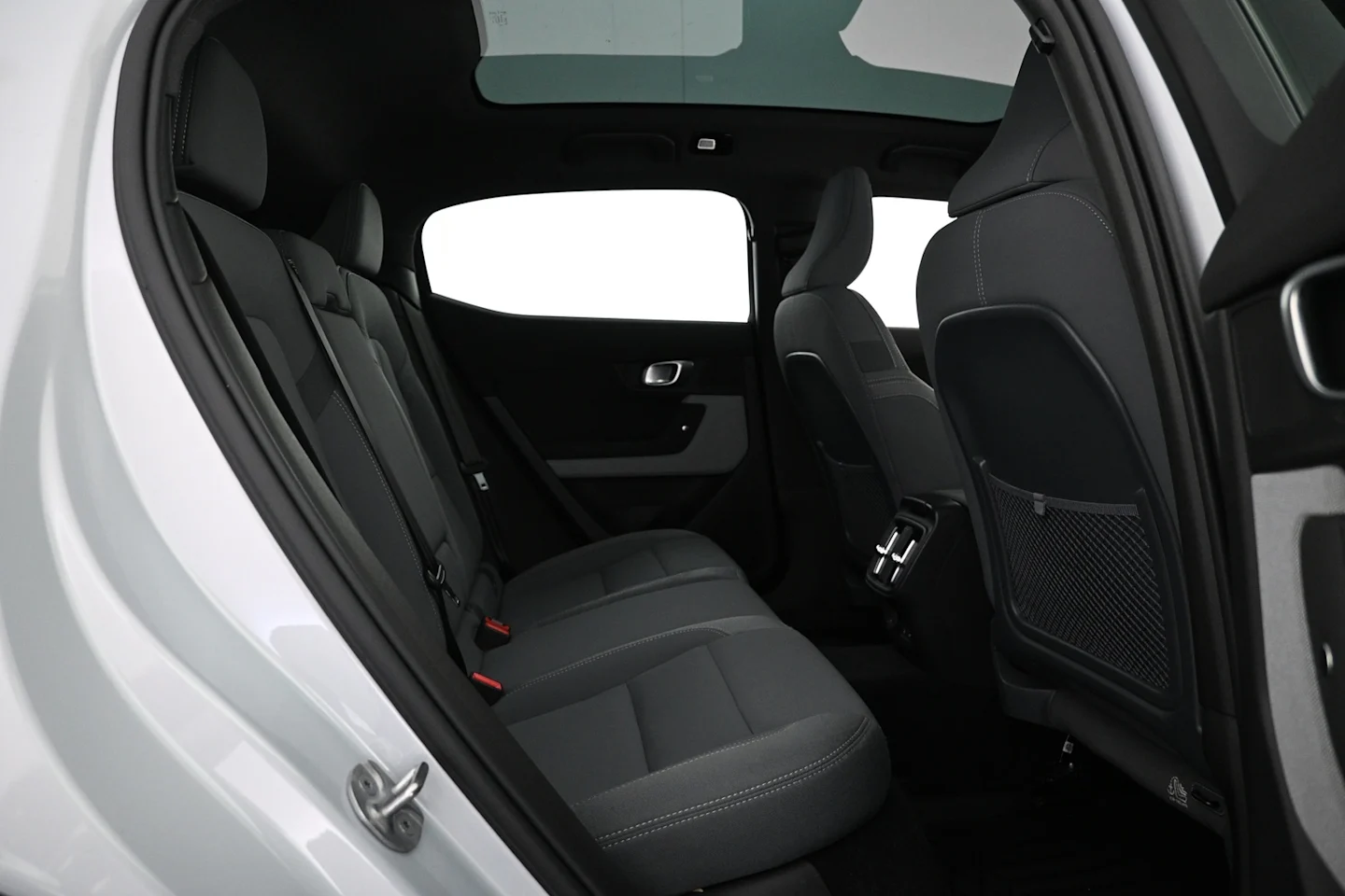 Car Image - 2NcqnRqJNnWgCmliX6JYAN