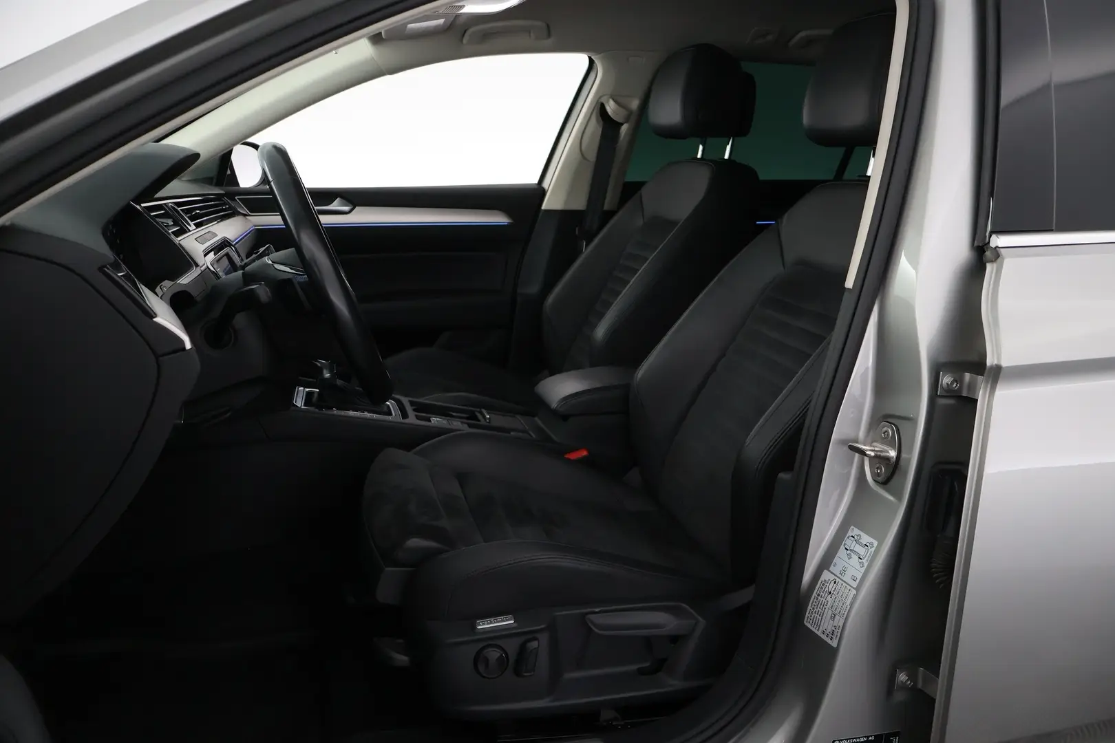 Car Image - 61sgAPRtvZm1ol9vN54ElG