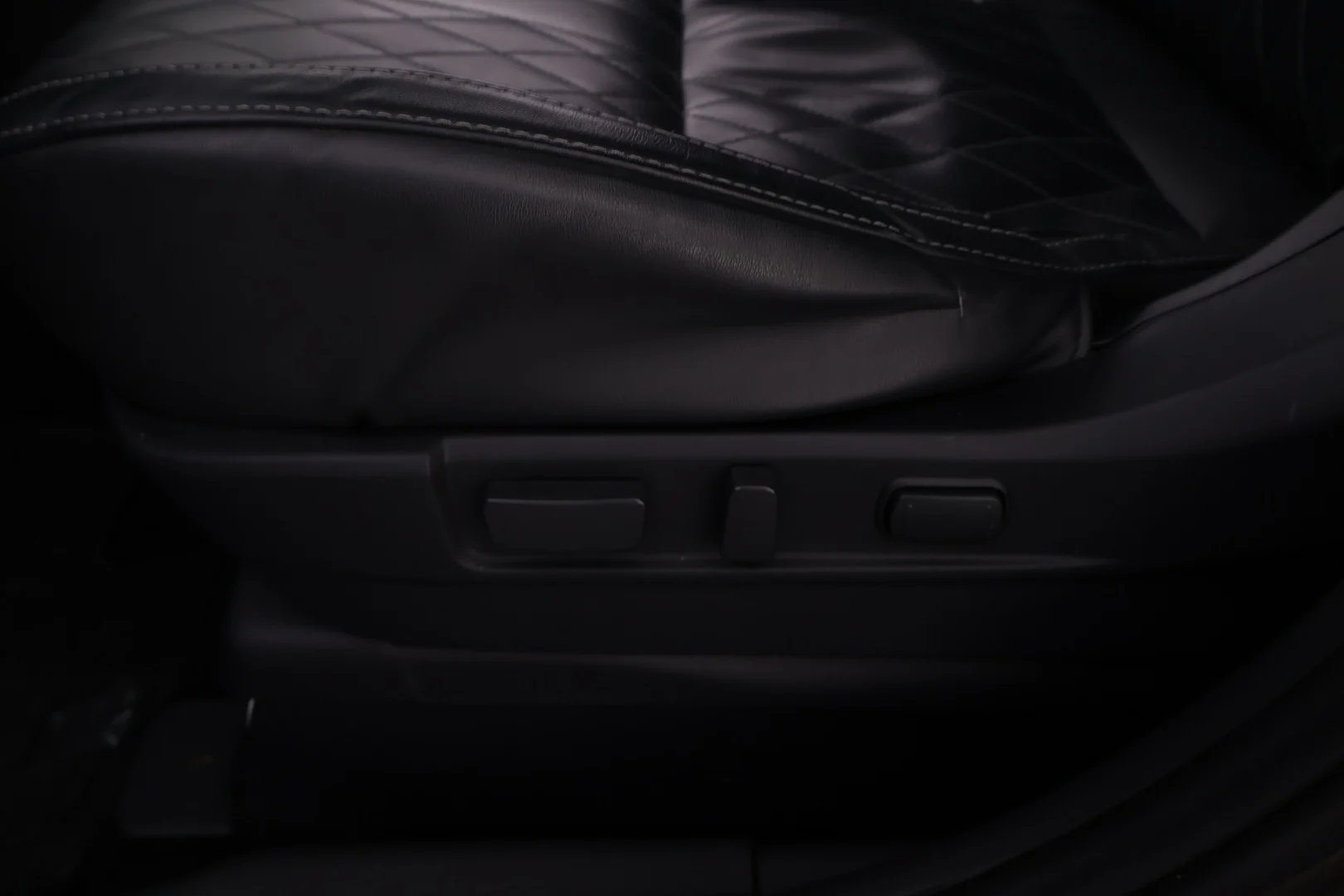 Car Image - 6QLCVR9EW4JL1ui0DLCWiP