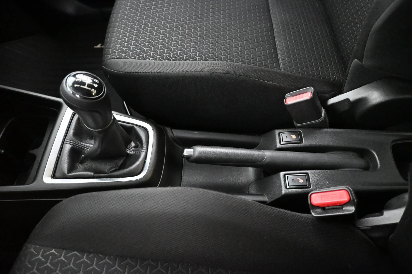 Car Image - 4V1k4v6I28MFKNUi3Bd5be