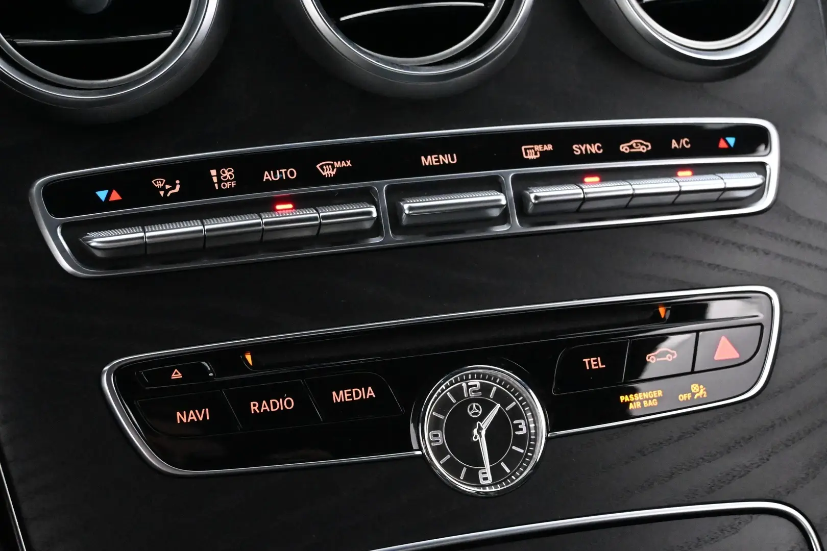 Car Image - 225C9gH1bZ0pofP5wHGUB0