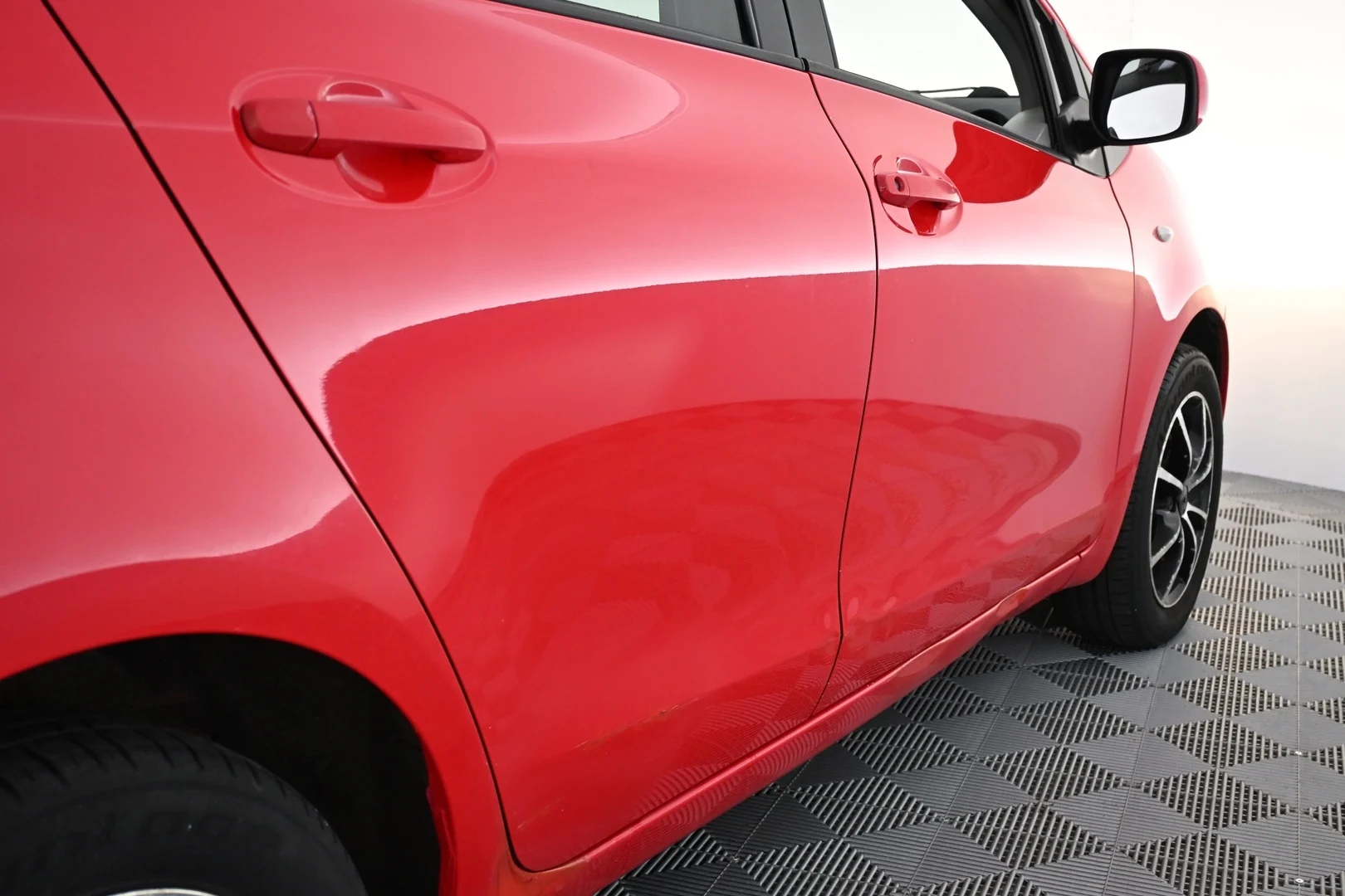 Car Image - 5IdD34txh27Ae4SckkxBlk