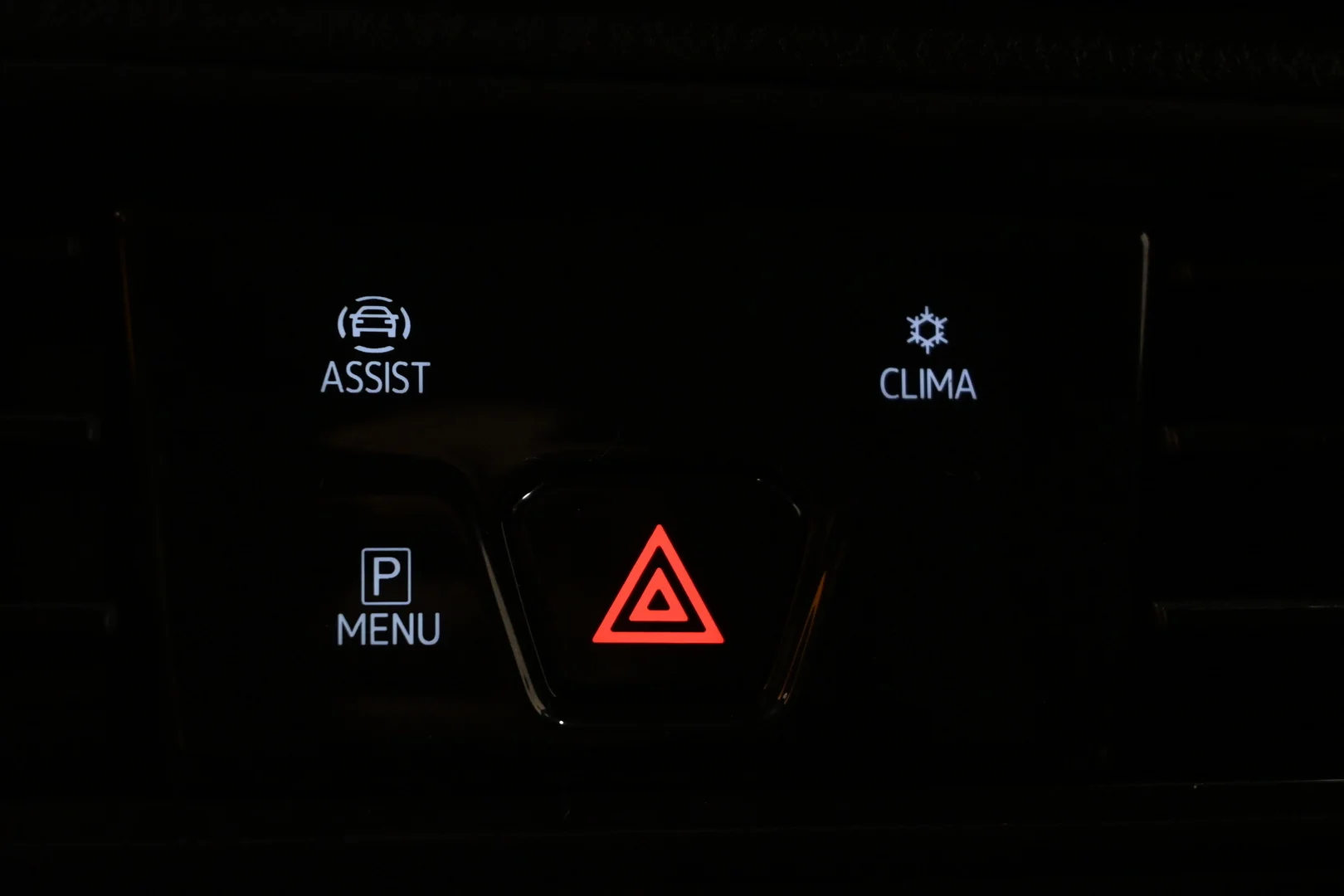 Car Image - 7zeitTk3RE76c5giil8nCU