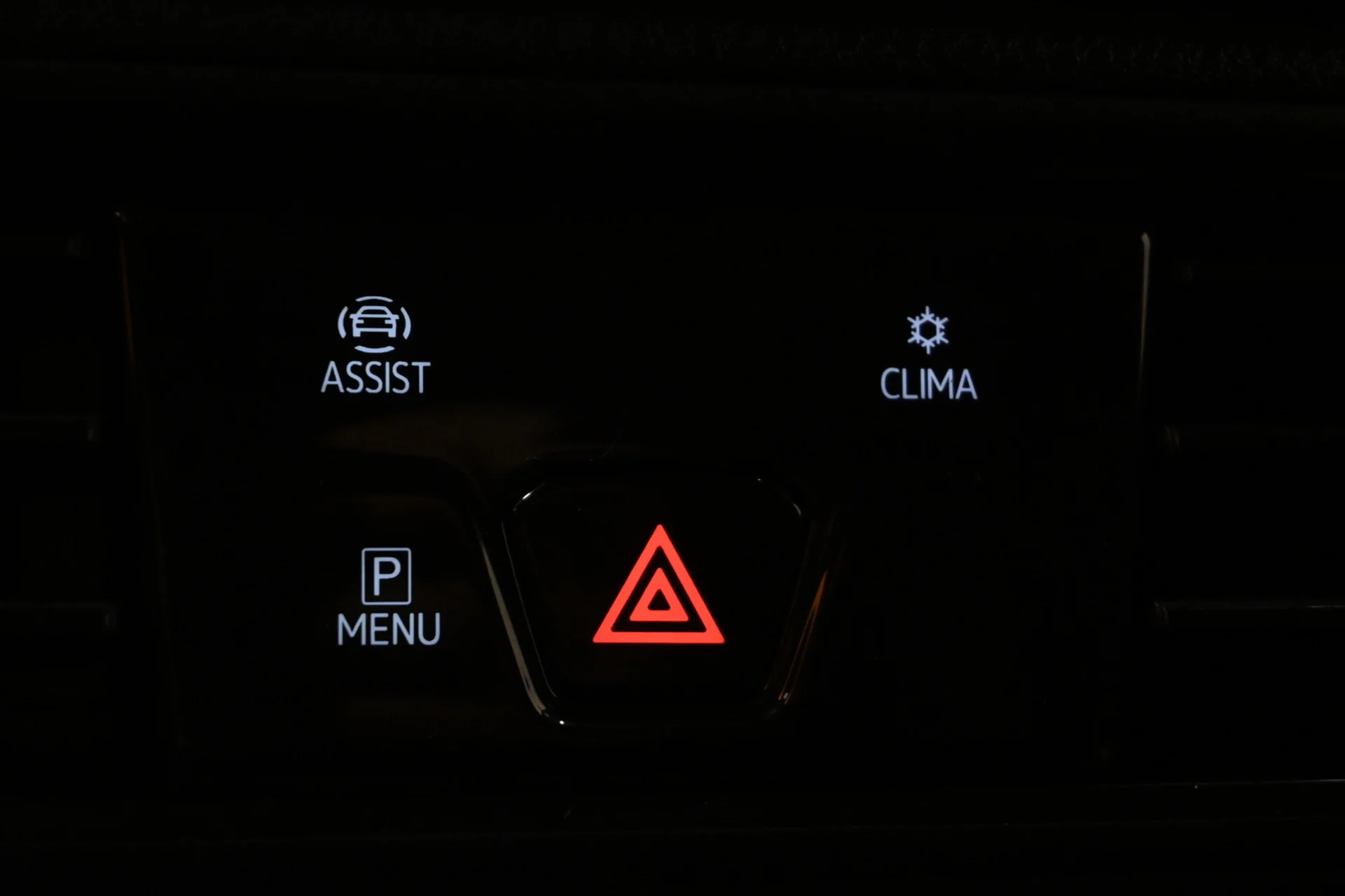 Car Image - 7zeitTk3RE76c5giil8nCU