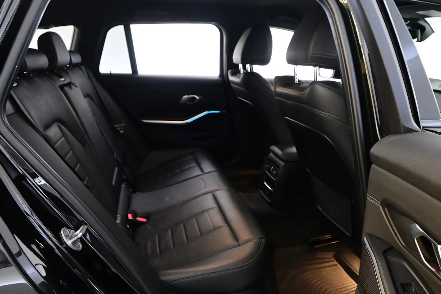 Car Image - 3H4Kax47cT0re2UawNp1Ph