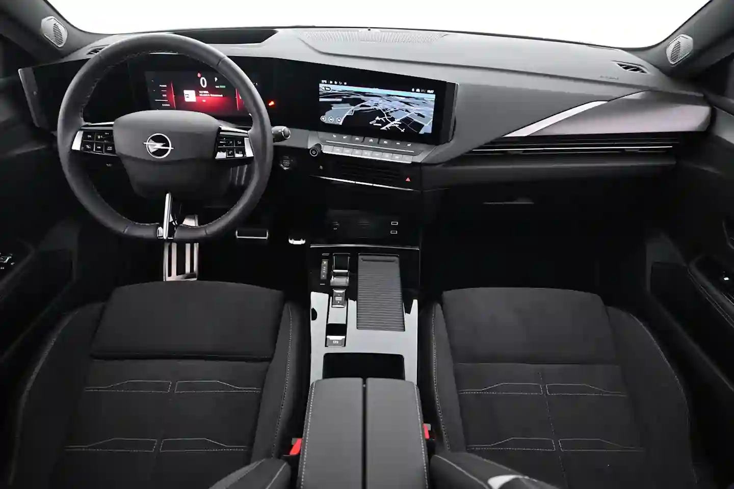 Car Image - e2byUTi1a1cwCr7KkBxIm
