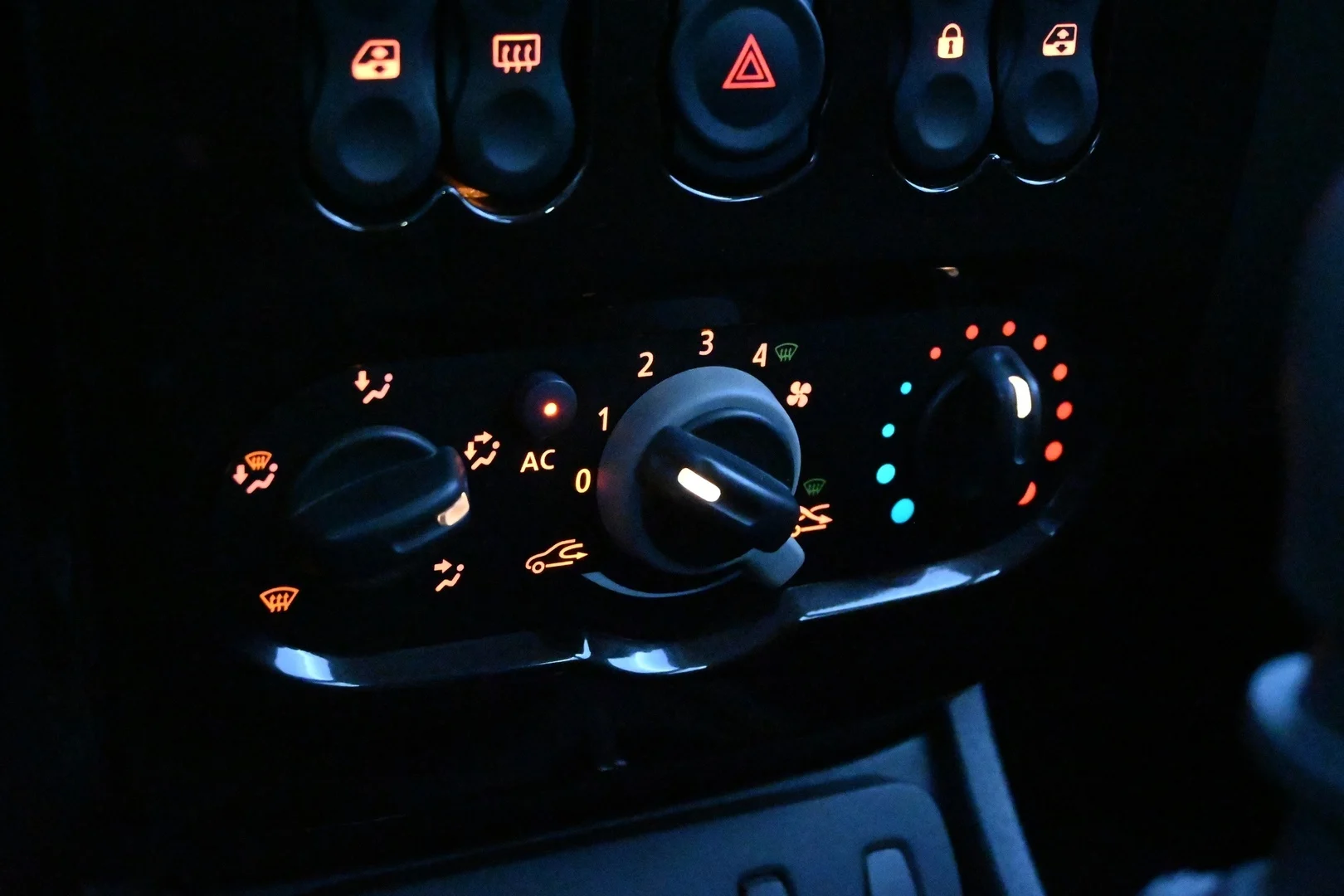 Car Image - 5I590Otuxa7T8rQKLeYgAf