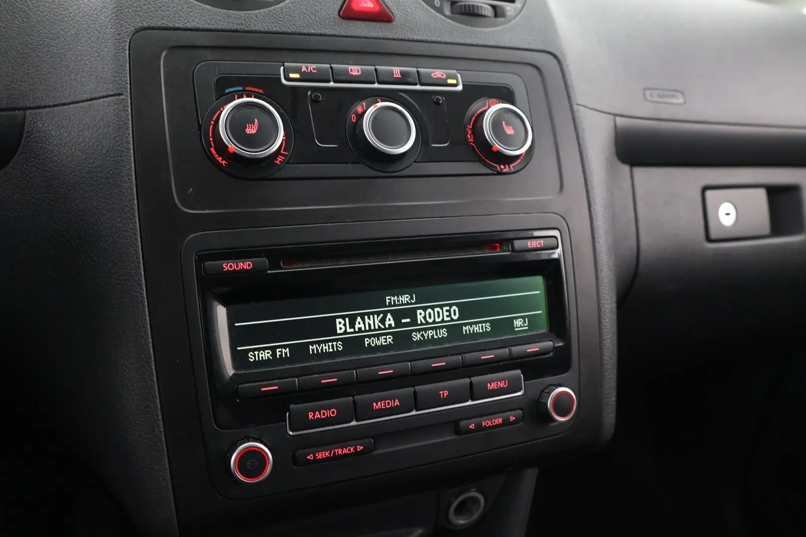 Car Image - 6HHNqcEFU0ZE8crOommRCv