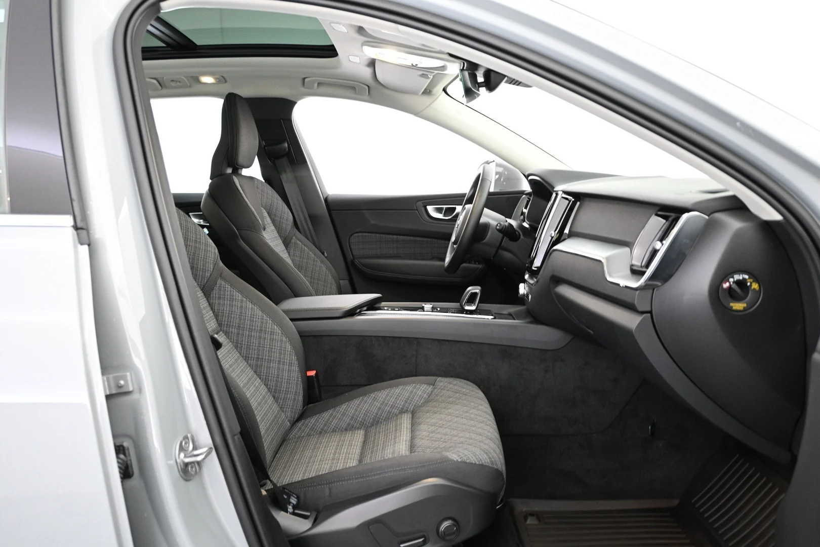 Car Image - iaZ5olY09urj6vPSUCVM4