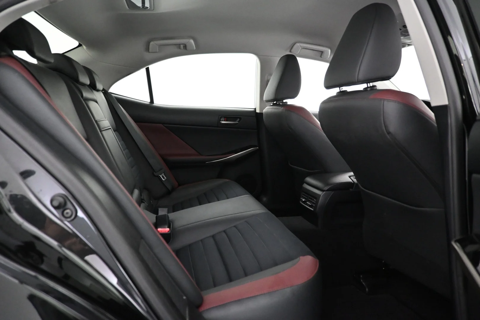 Car Image - 15nCJeBvKVuyxIQcBYvmQY