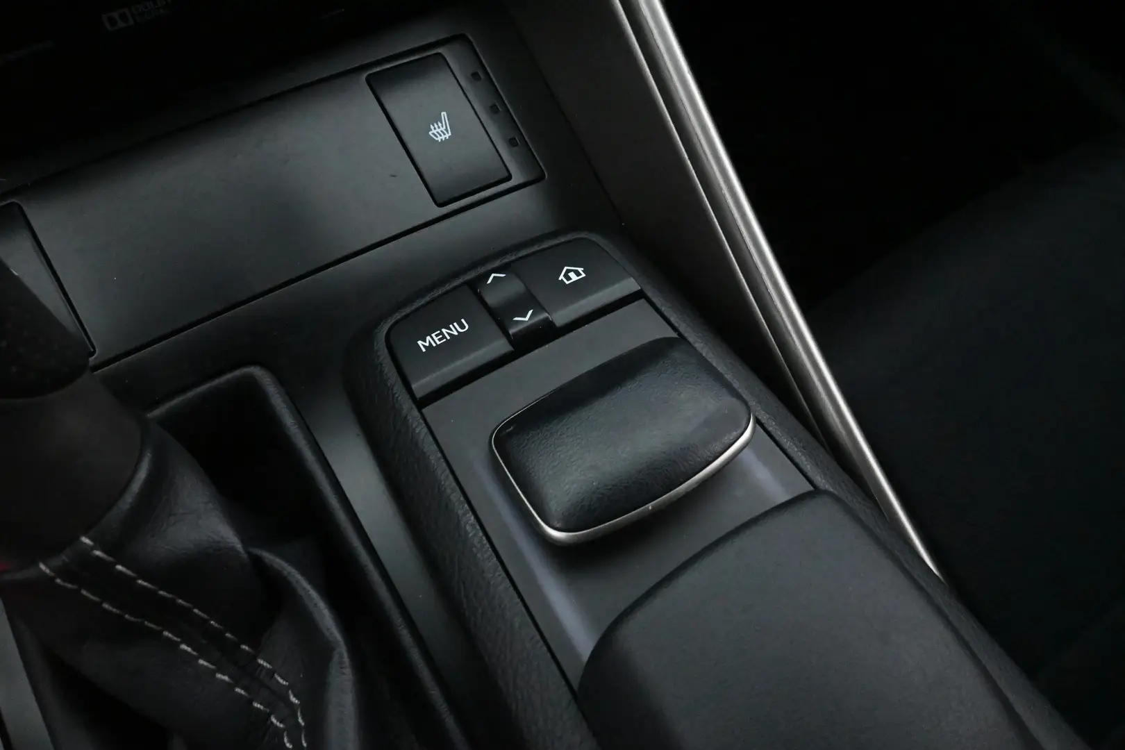 Car Image - 5cdfKnvp4X3Xl17ziRcAVs