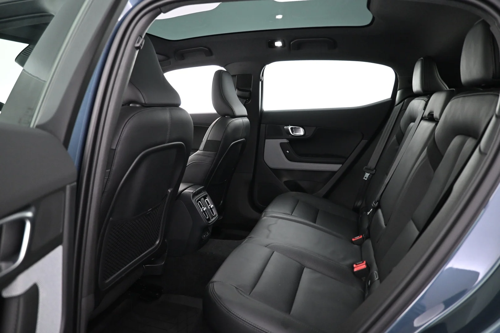 Car Image - 6RcYswGRjJxDgNhLsmgzUv