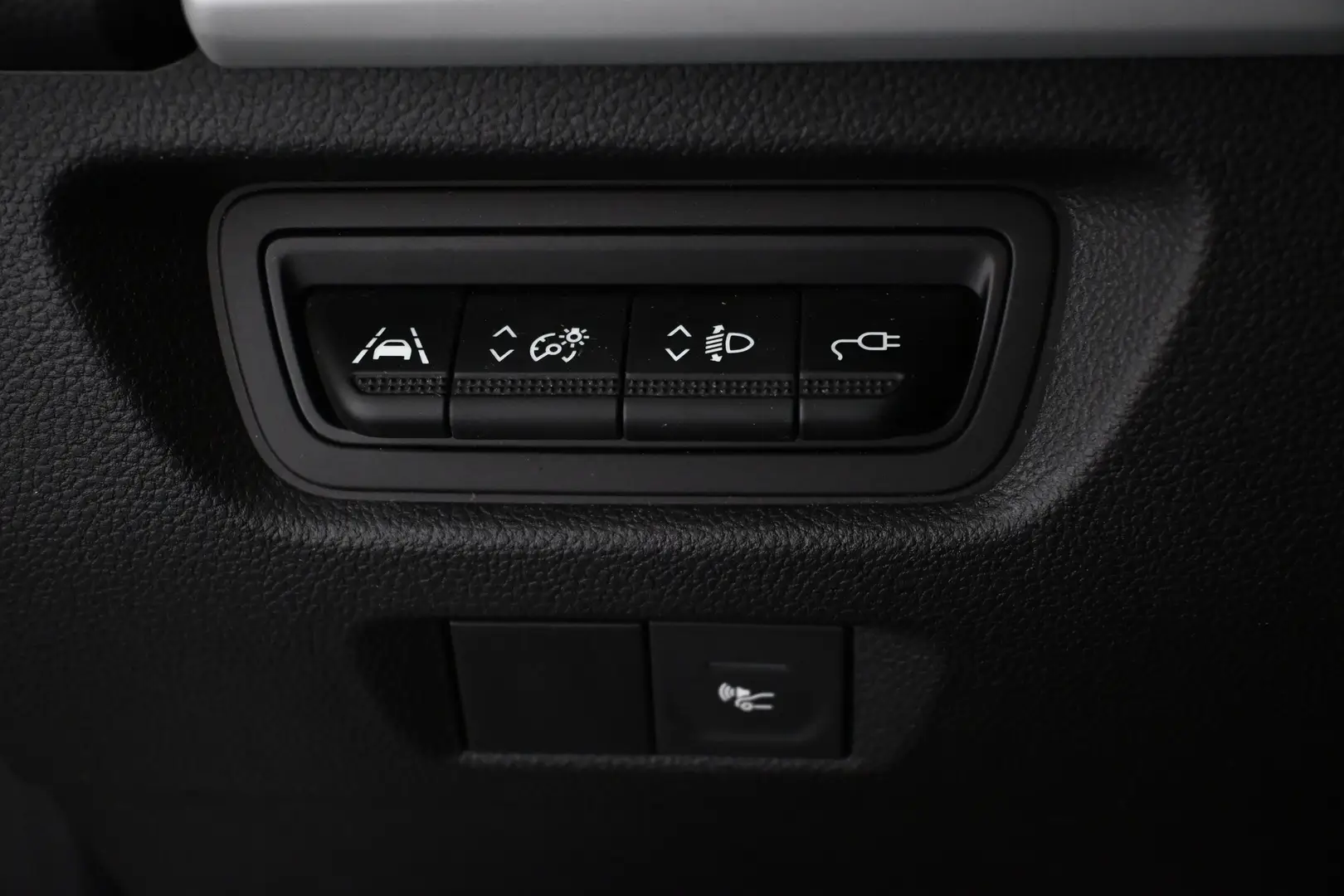 Car Image - 3Kreabs95x6cOMxSf29Dlx