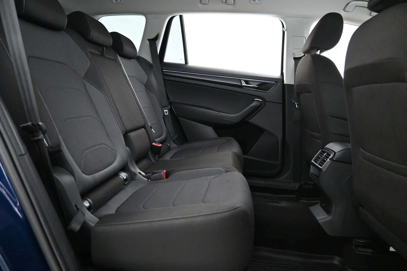 Car Image - 33GsZm2gpidWajplDPzfRv