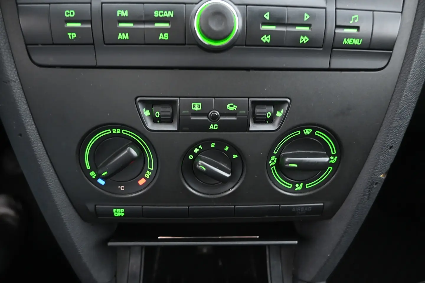Car Image - 3AEKNisSo0Df0rKN8QrDnu