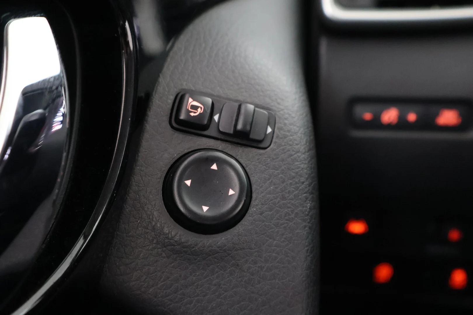 Car Image - 7jkVfk537rVjoRoRmdLWxr