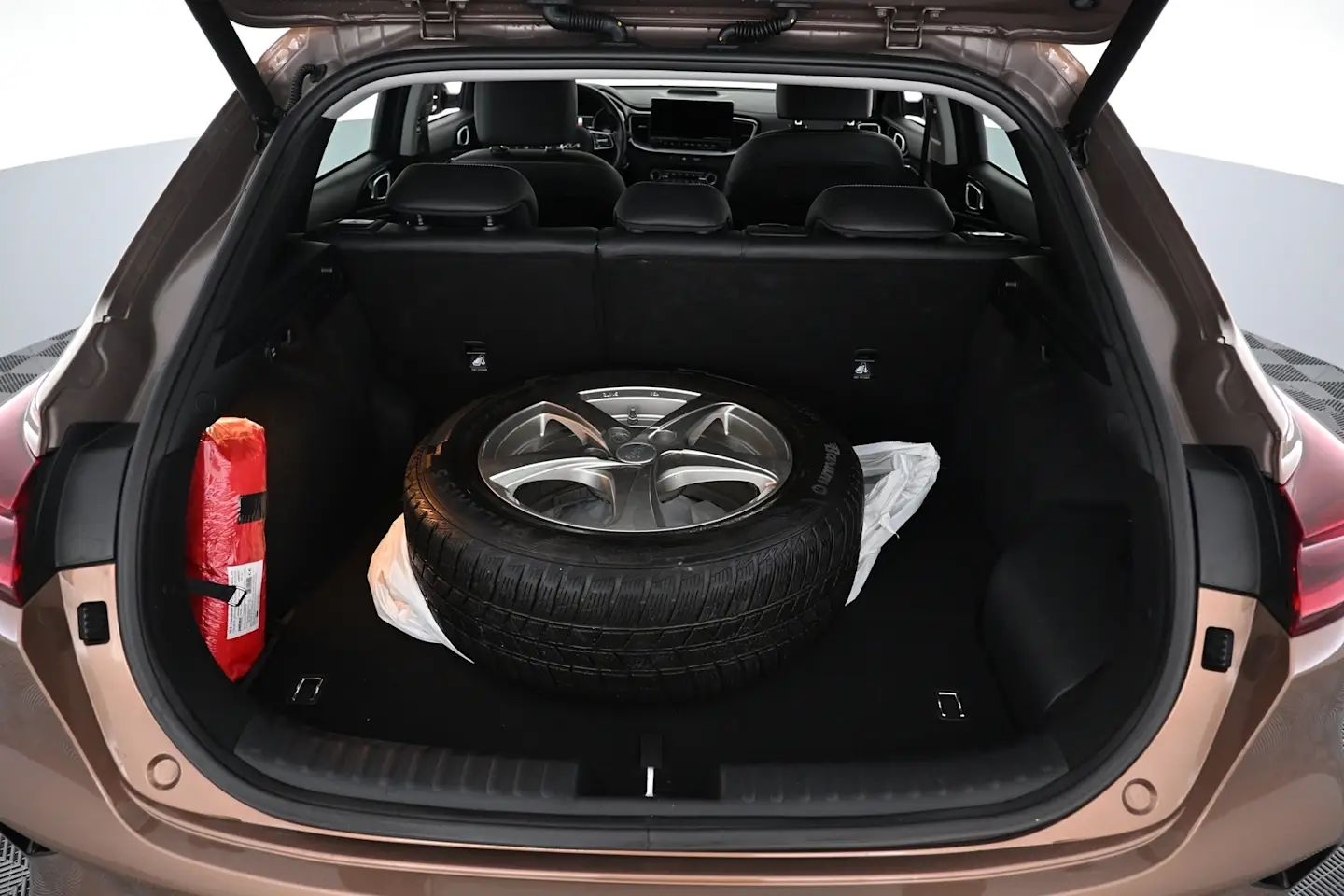 Car Image - mVzSH0z5FOjhJ8fPgX1cm