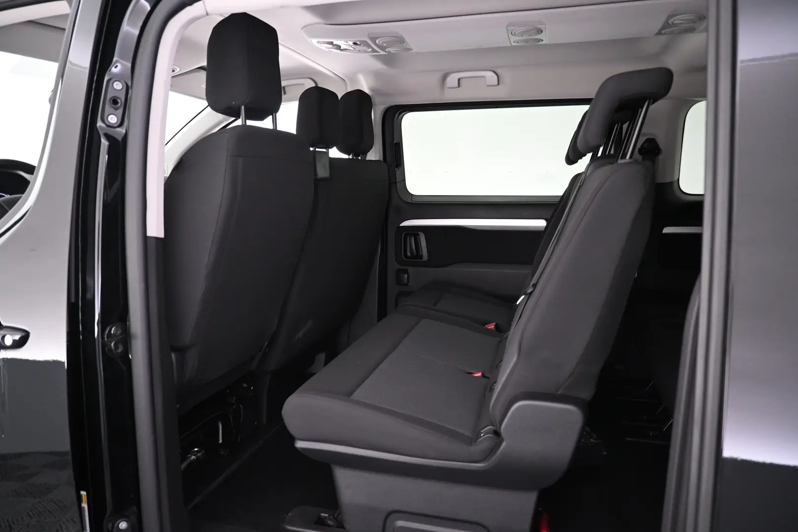 Car Image - 4EbNjsYa0u3fIhQxfy3PPi