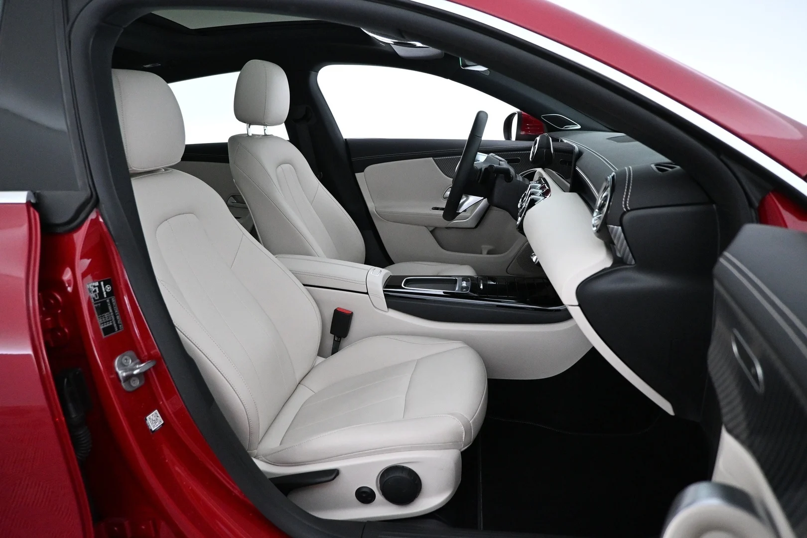 Car Image - 4qaENebTkL3GN2ZrSKG2Sg