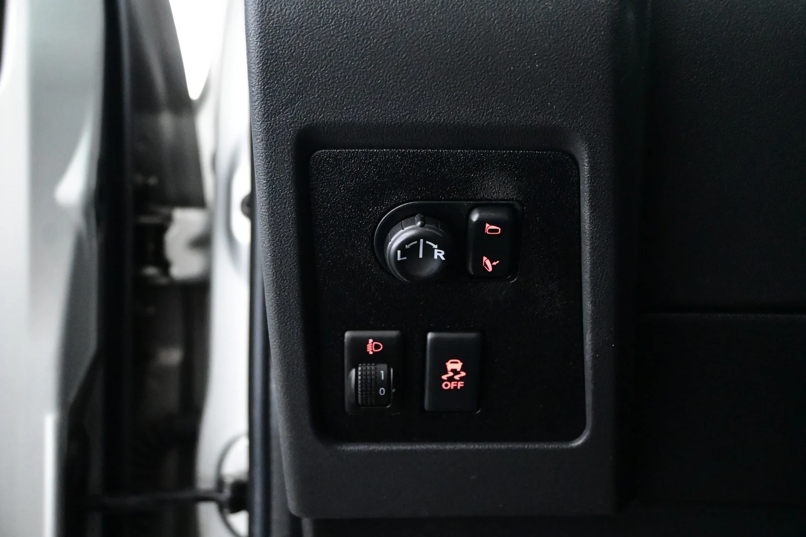 Car Image - 1TfnToIYDYhXR7WouHrPb5
