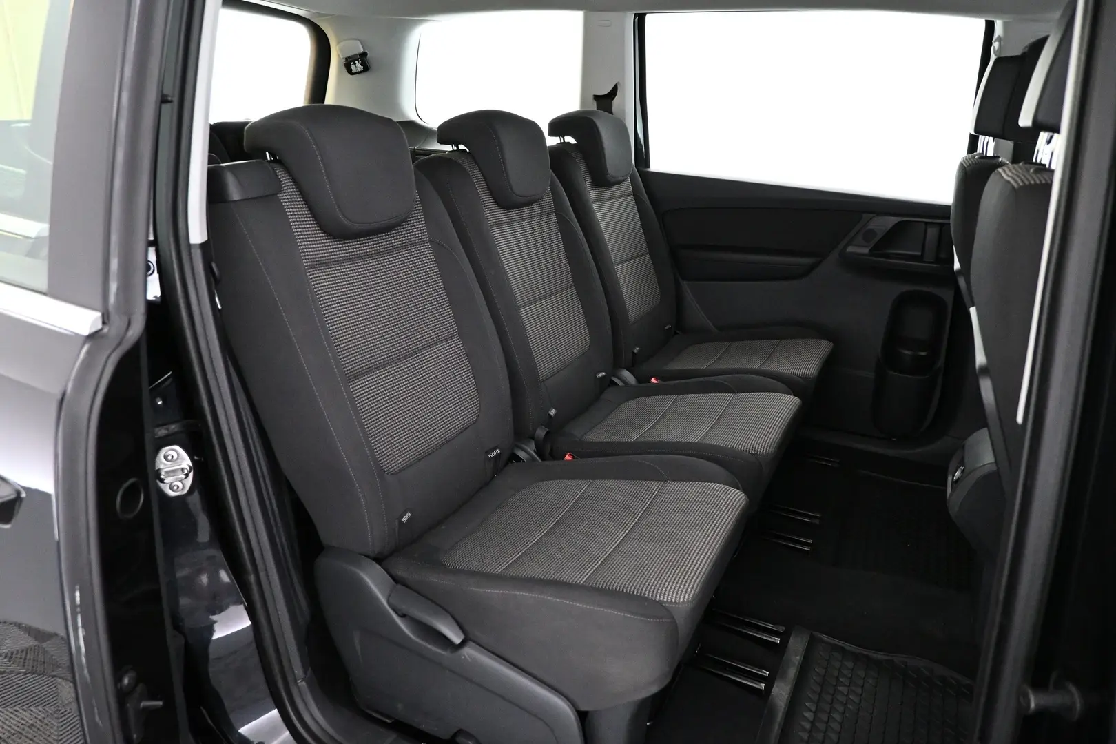 Car Image - 1JSgHGpLjeHgBlrSylNeNk