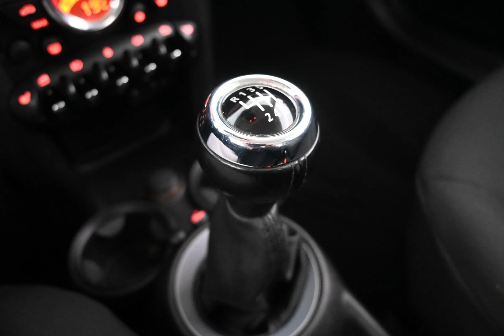 Car Image - 2vF1fJibgEPfMivkHAndoK
