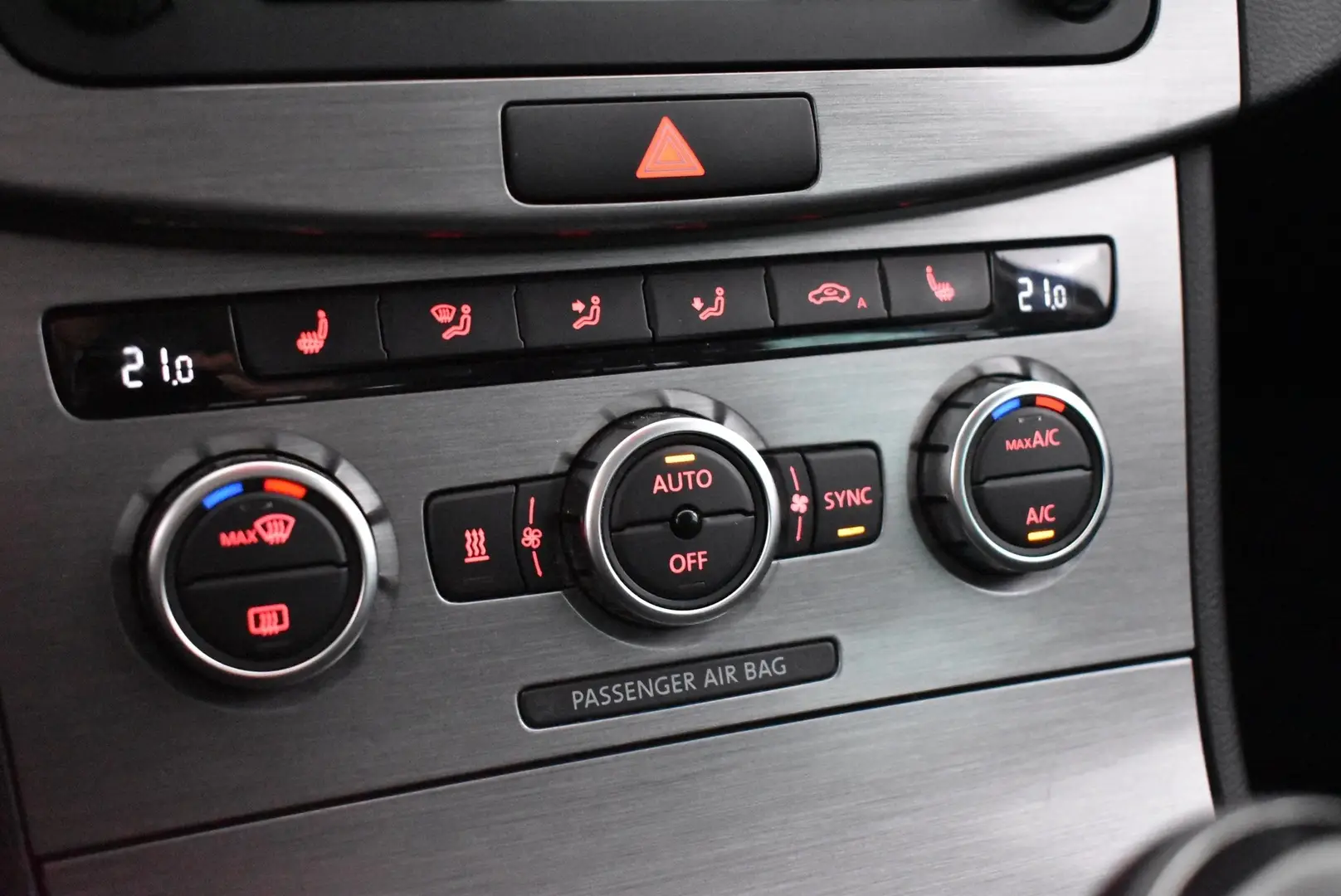 Car Image - 5SegxaNMJXXTtAB8nnPwwi