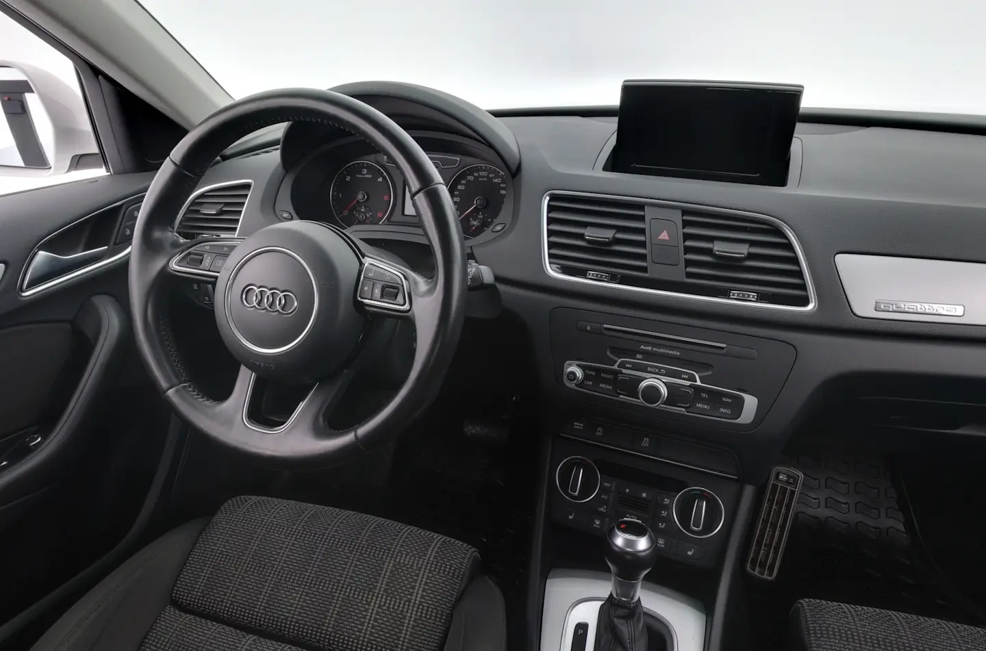 Car Image - 742MCYjj5w4aFsiSyAbi0t