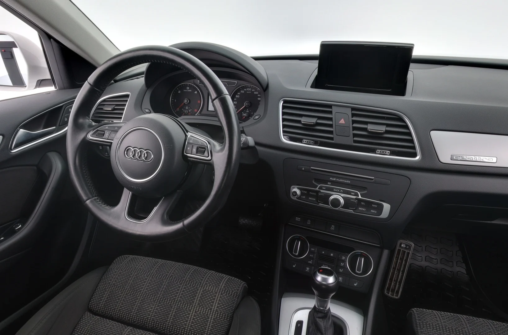 Car Image - 742MCYjj5w4aFsiSyAbi0t