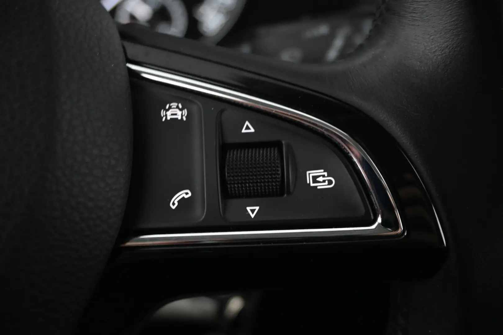 Car Image - 4pcGifHvjQoyo8zvudFfIZ