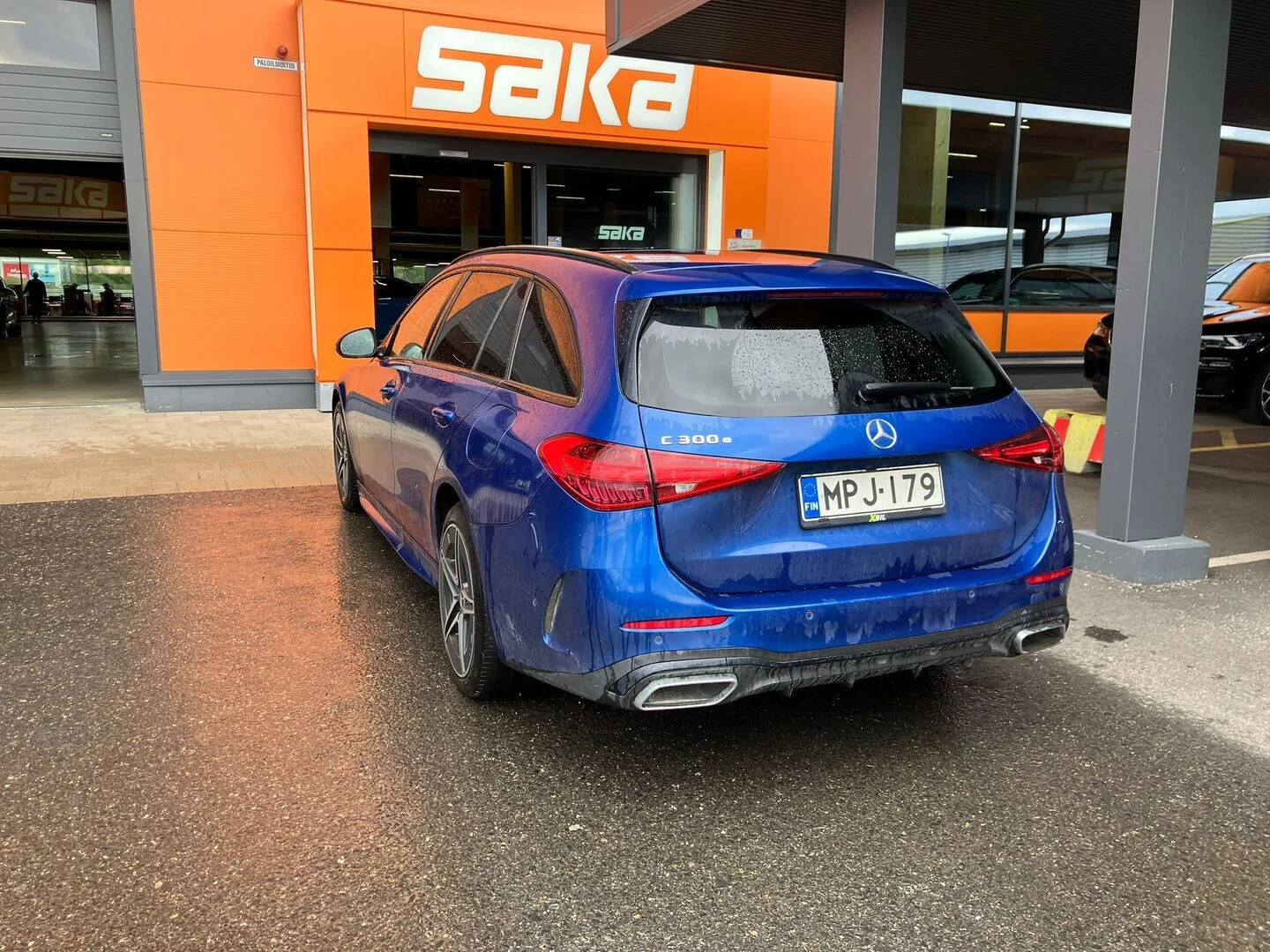 Car Image - 5Sm8m8gaxpKEenLIoS6U8x