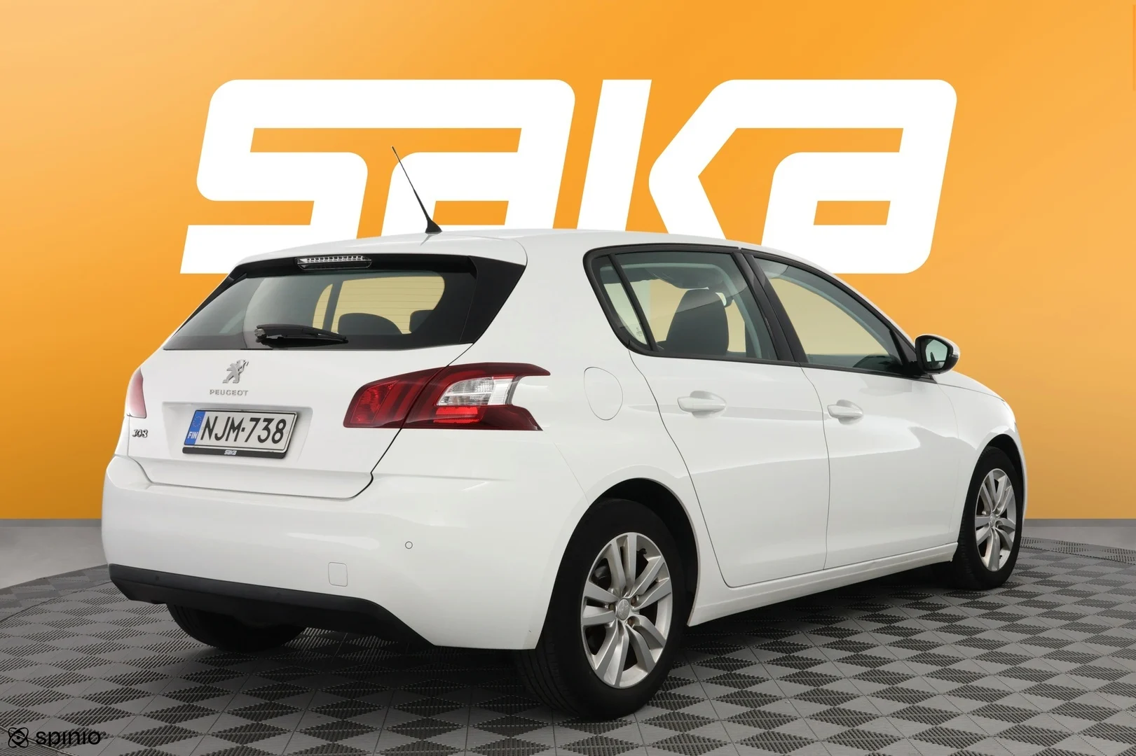 Car Image - a5h7ywSxdatalsM82Jl9p