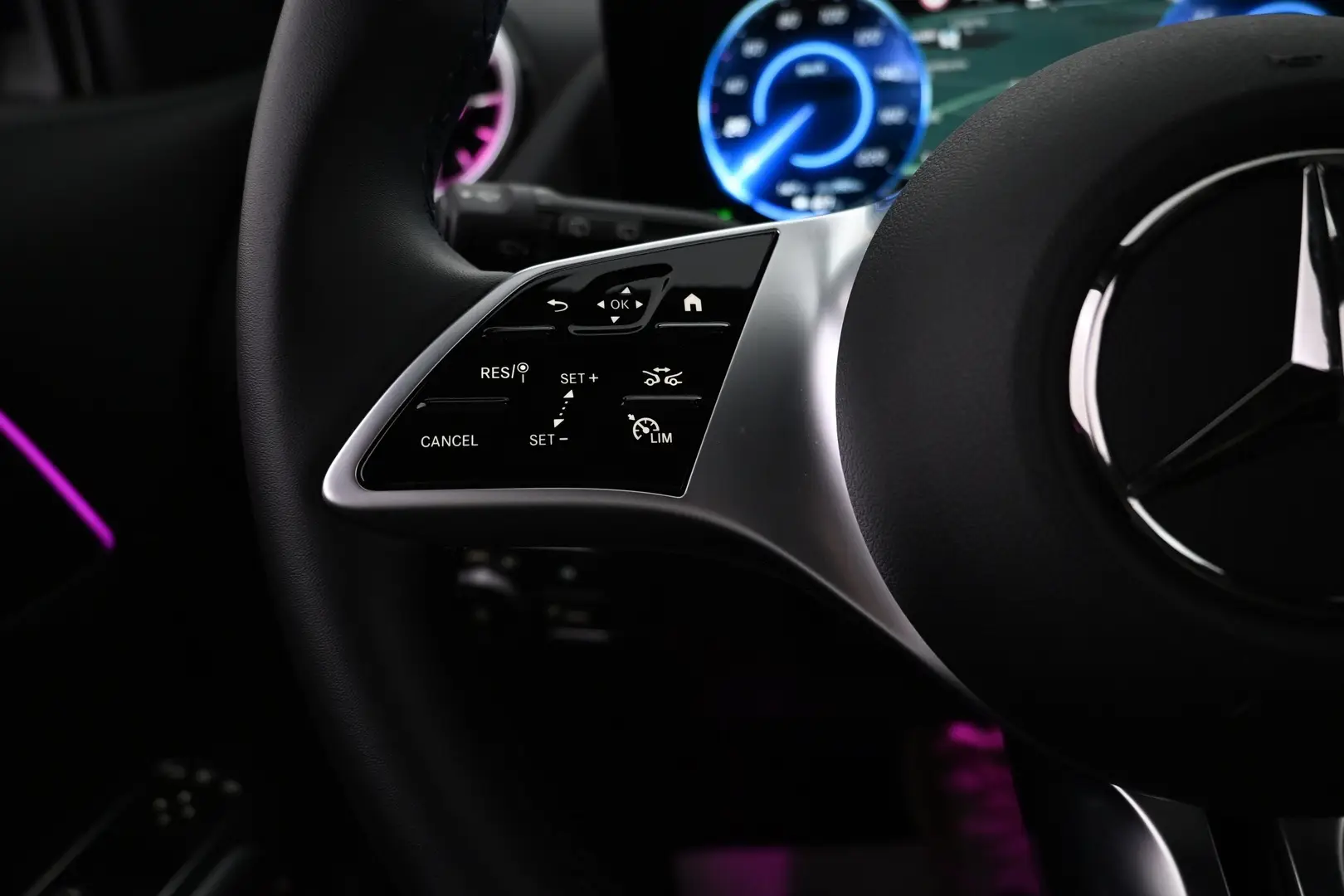 Car Image - 2JA8o0oGe9SlPj3vQC0TZ8