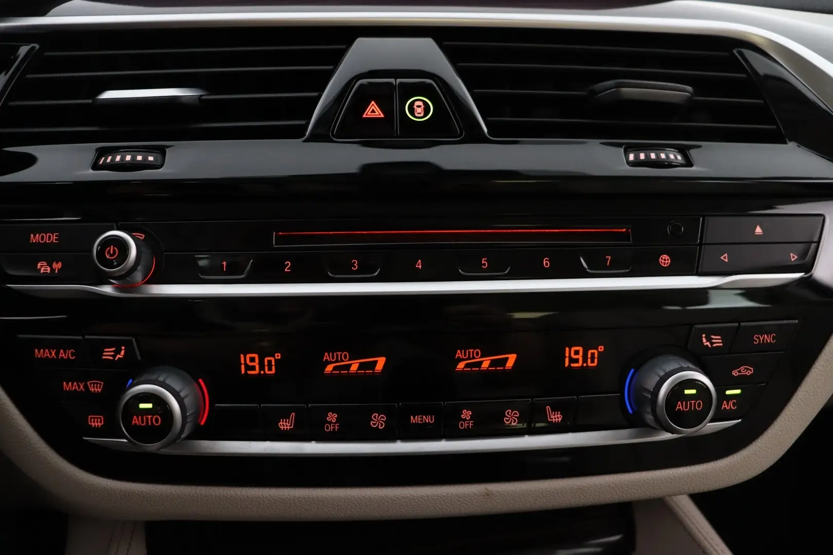 Car Image - 7BtRW2m3EaS2XKuahvxfXh