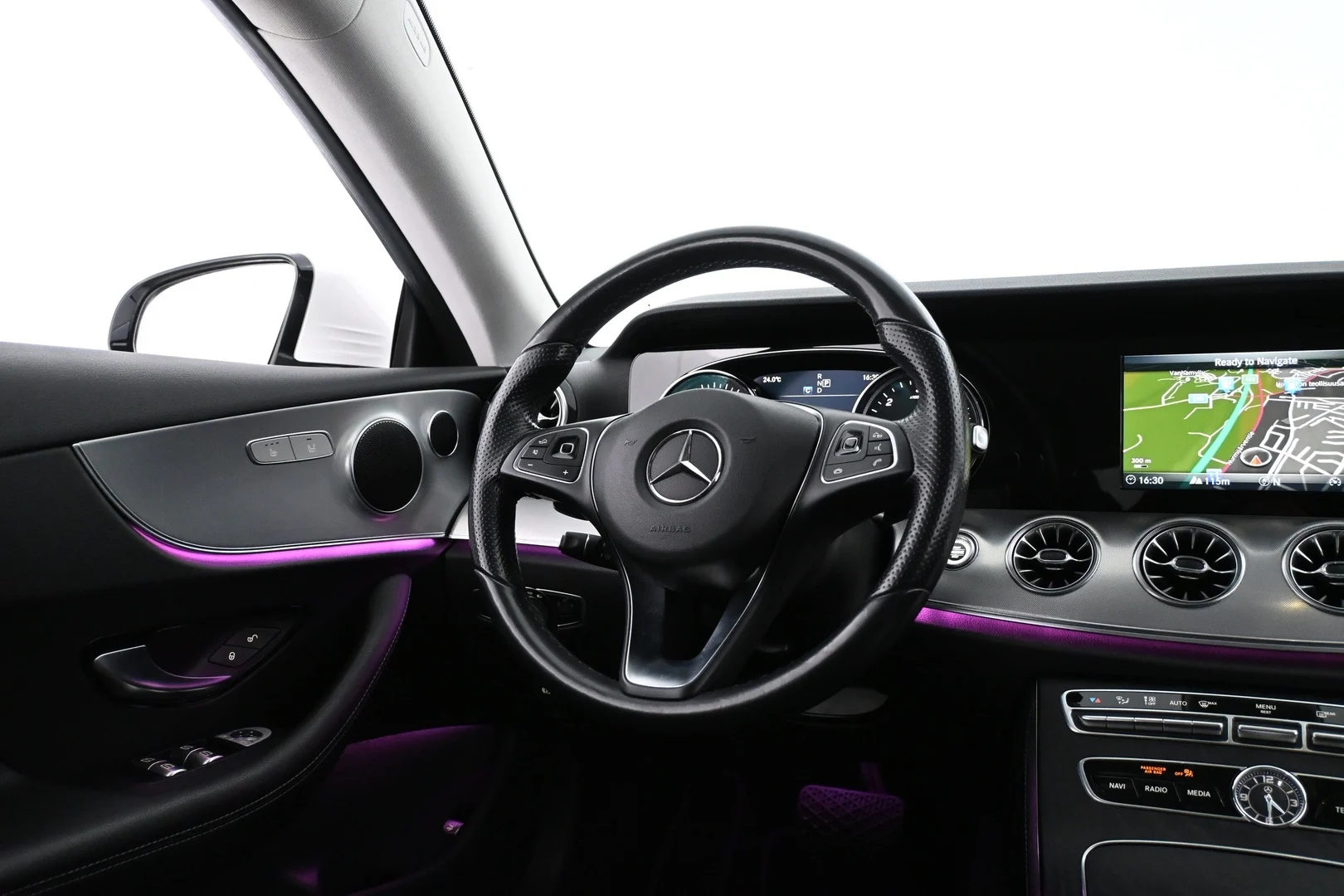 Car Image - 3ixNsGCwpwUlLTSezUExXd