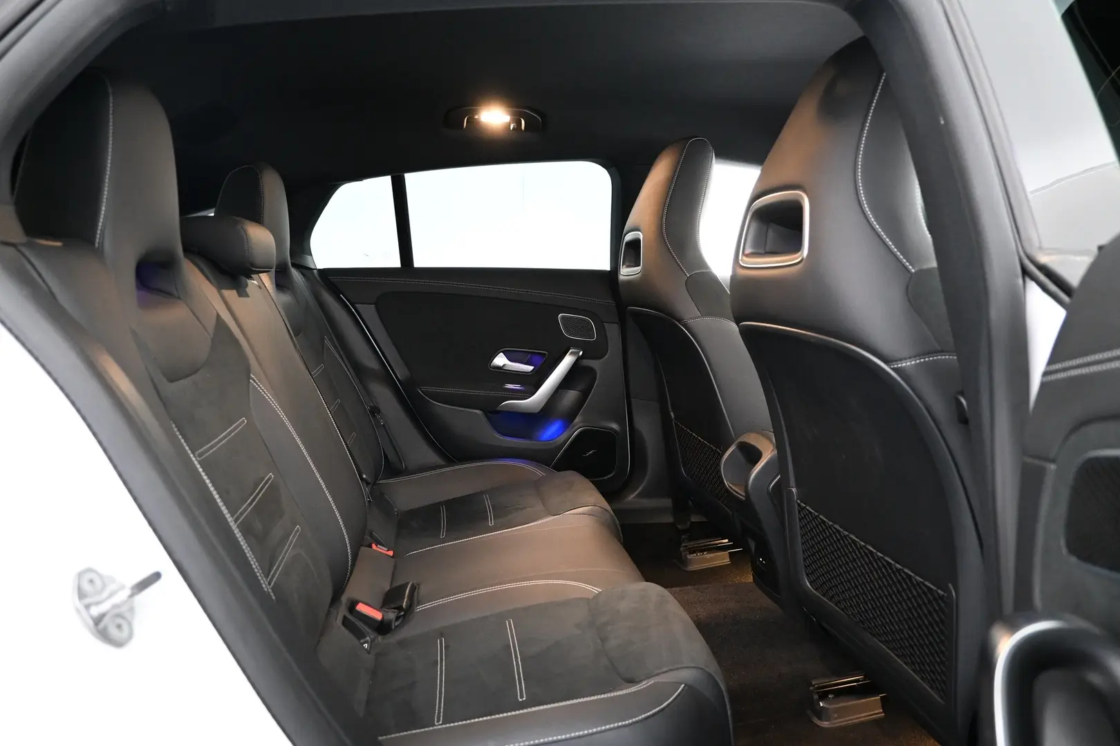 Car Image - 7rHjMQd6D6kDluwDMwBryG