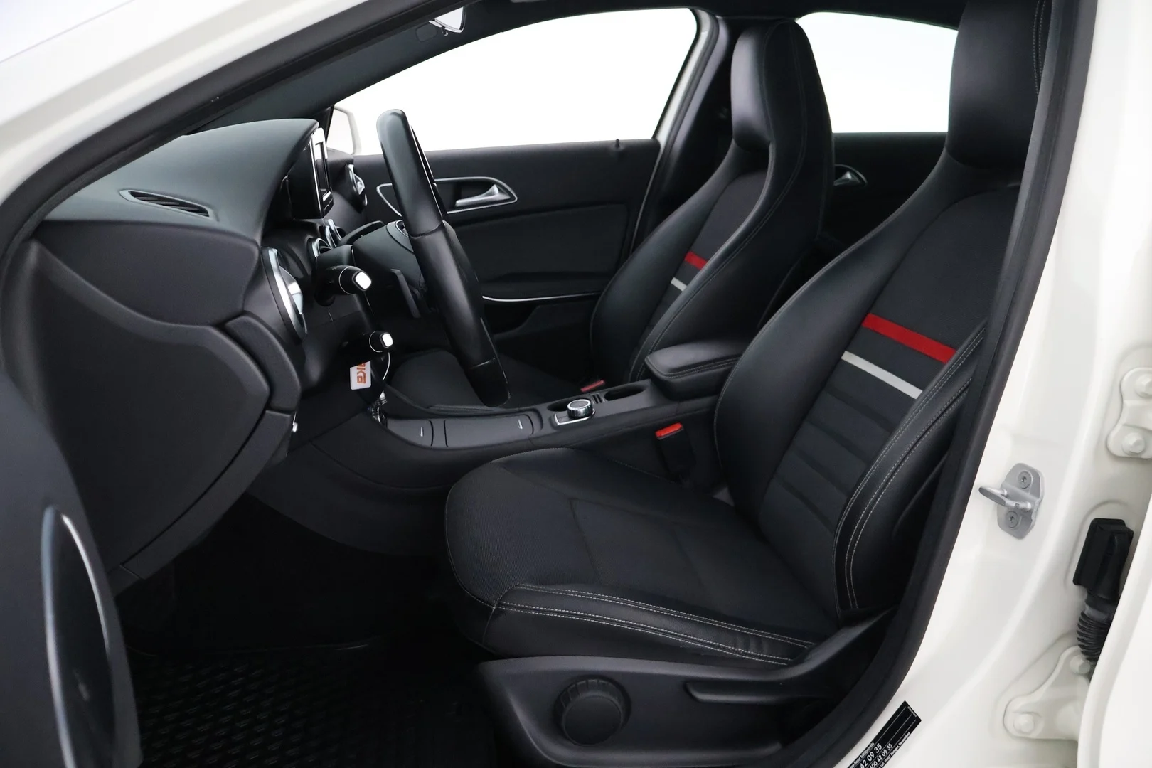 Car Image - NwdkS7nVoejZl2zRzR5cs