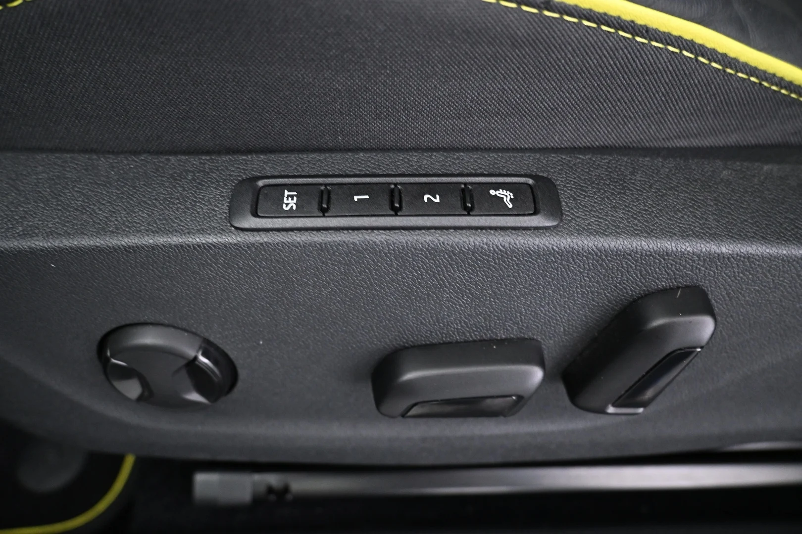 Car Image - 3yCmD1TcRSi3cwmAqdvtpU