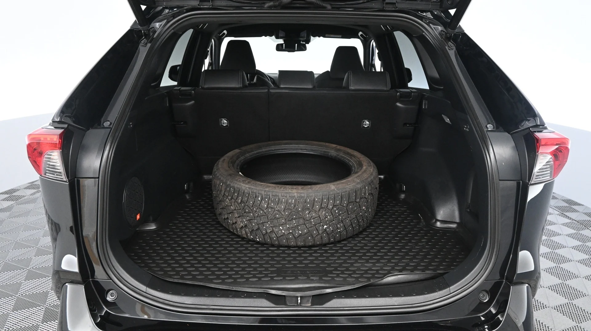 Car Image - 6Fhsnxeh9woKPK7gj6FCGa