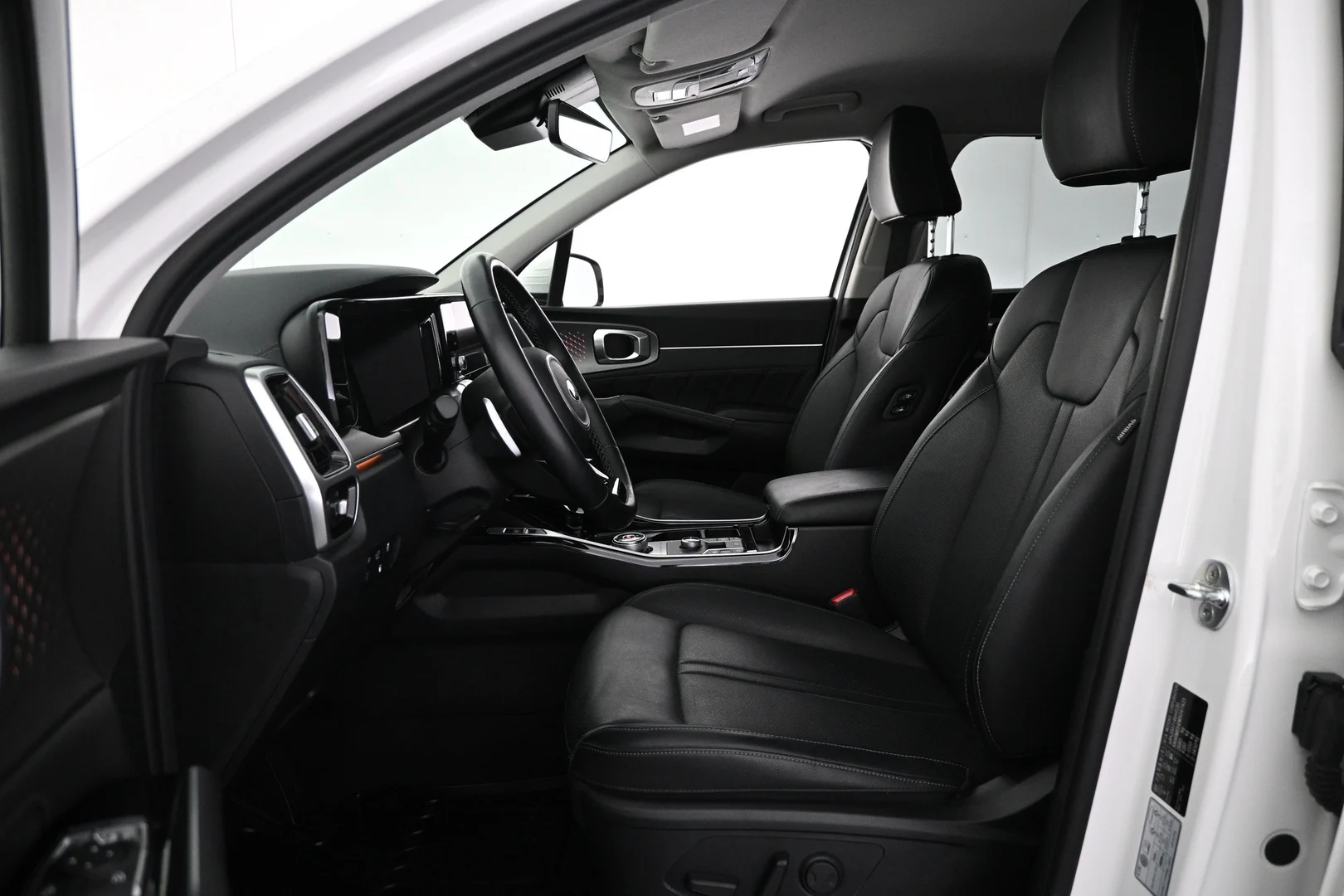 Car Image - 5x7nF3KvHIxebvS5cLOtcZ