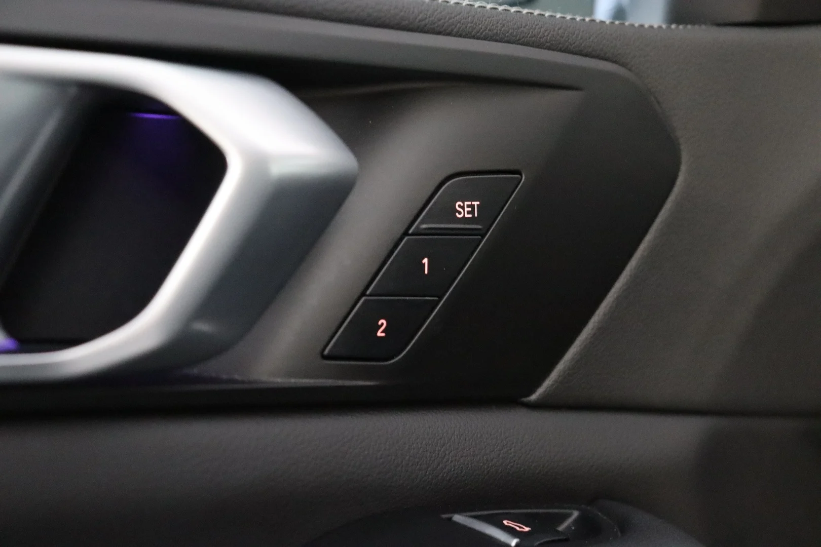 Car Image - 5RmuDhzOOn7o1aI8GiIM8b