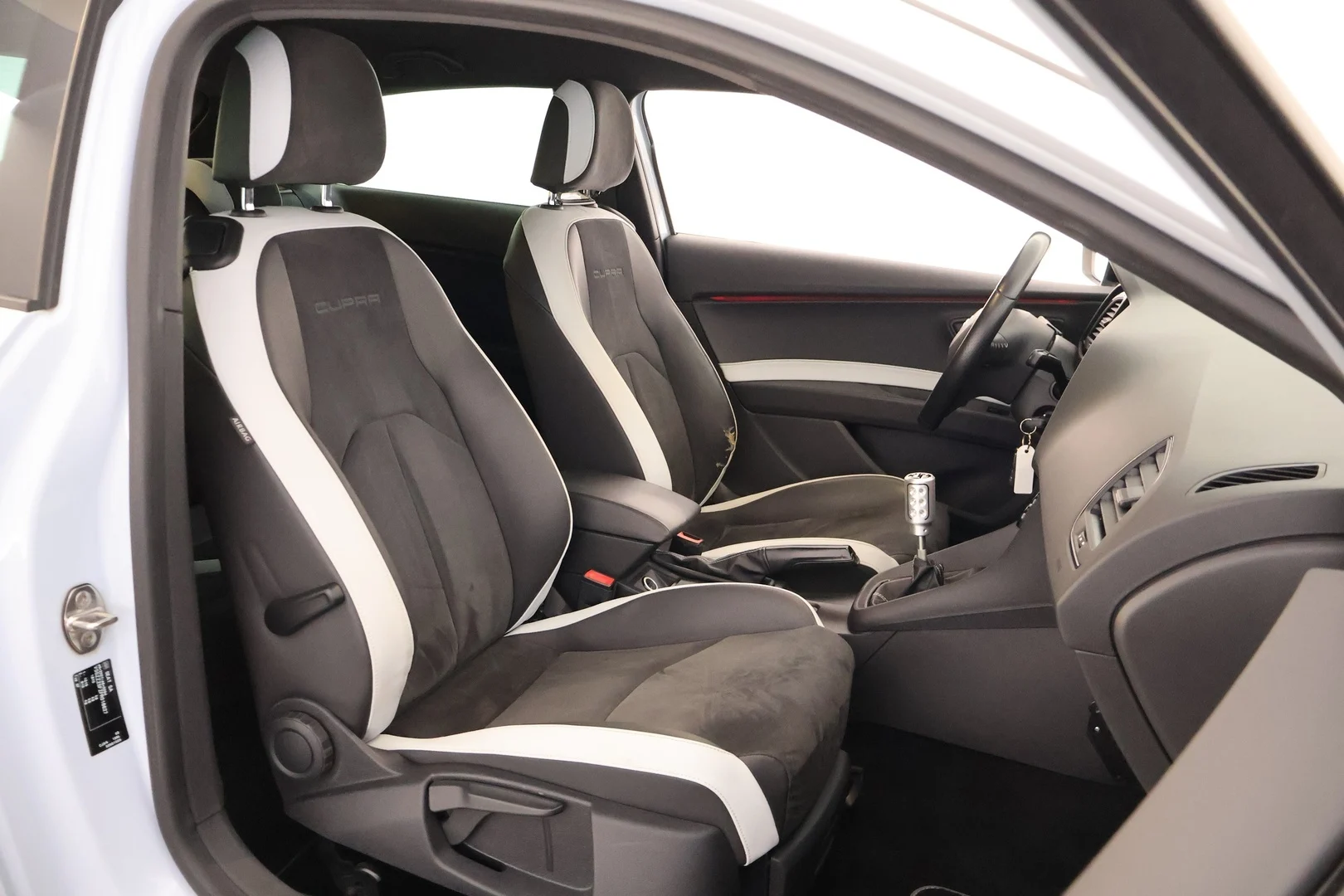 Car Image - 1a0fR4lcfYqEjvgjvE77yp