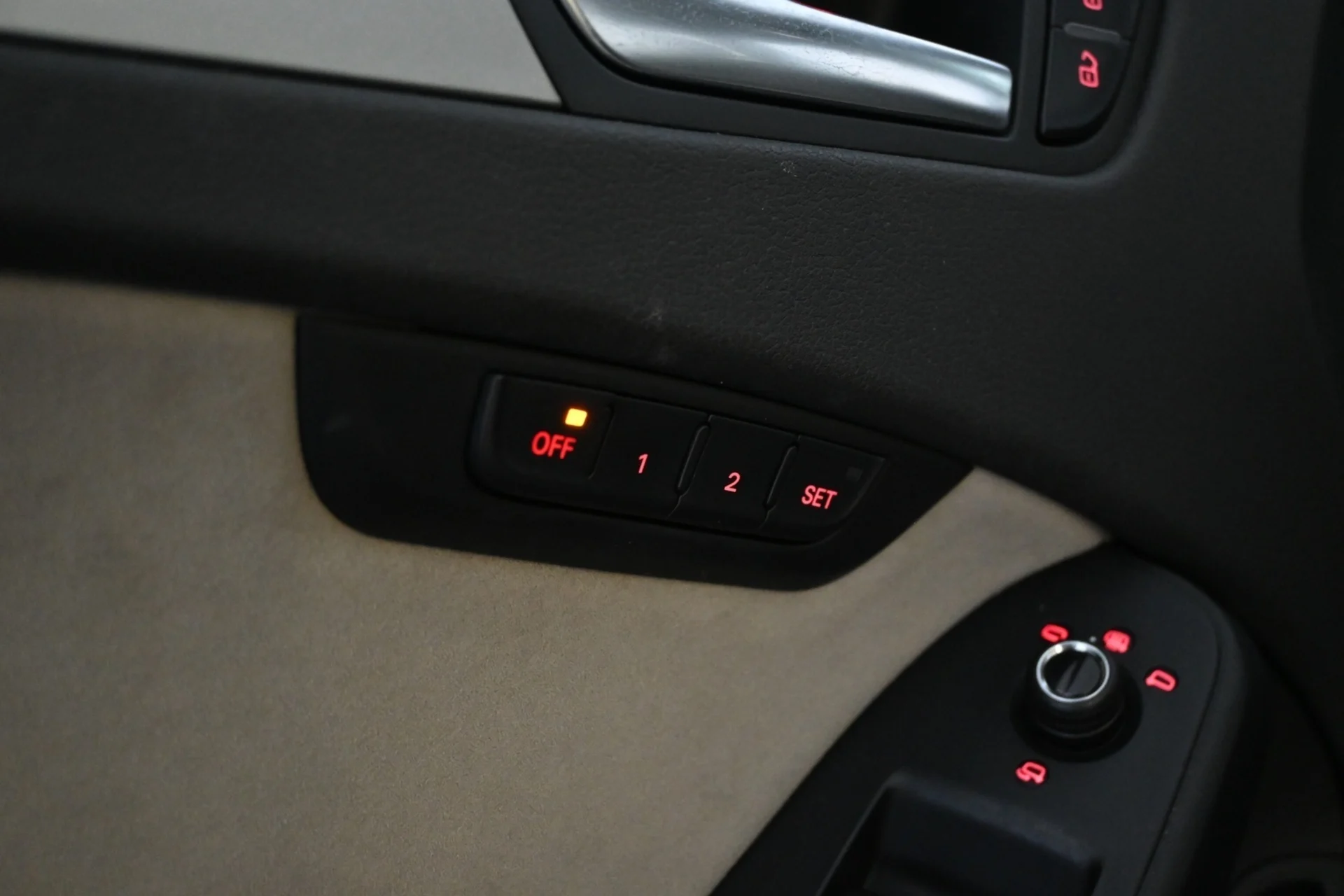 Car Image - zkEB4FGRwrl4XafVvgYa5