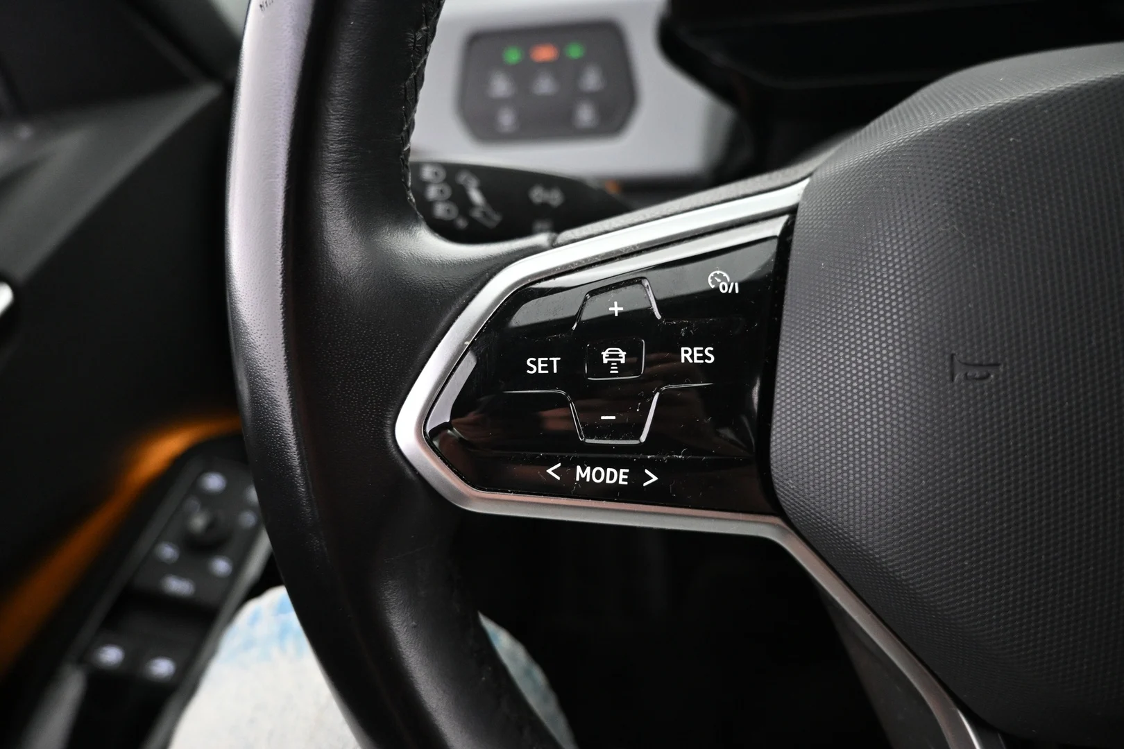 Car Image - 5H3sRl7IfRDMFR1dj4zZFC